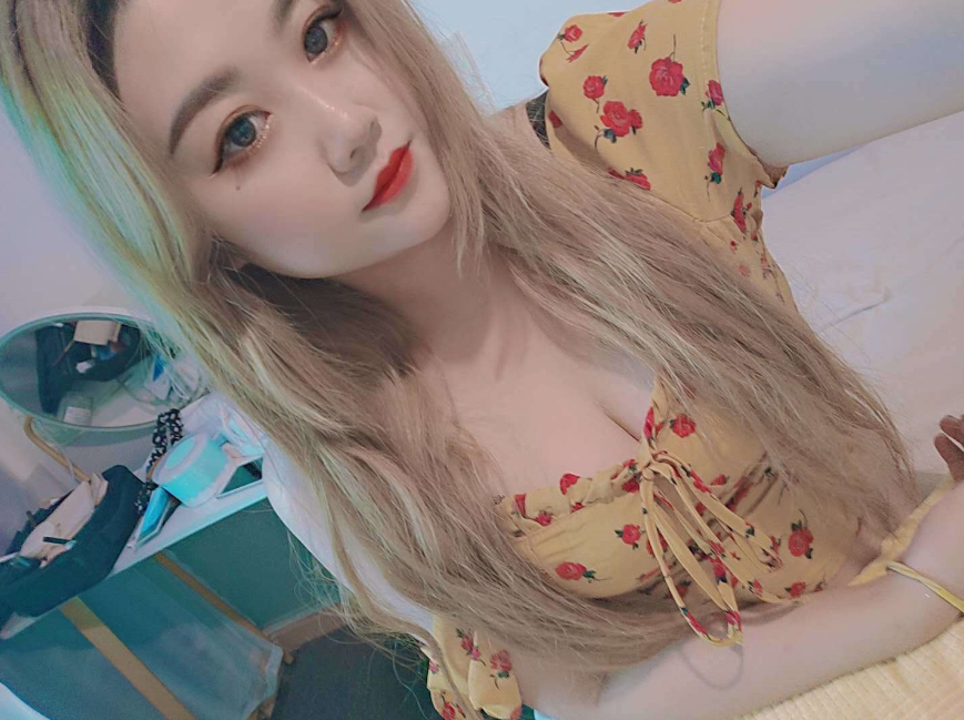 新人燕塘朵朵
